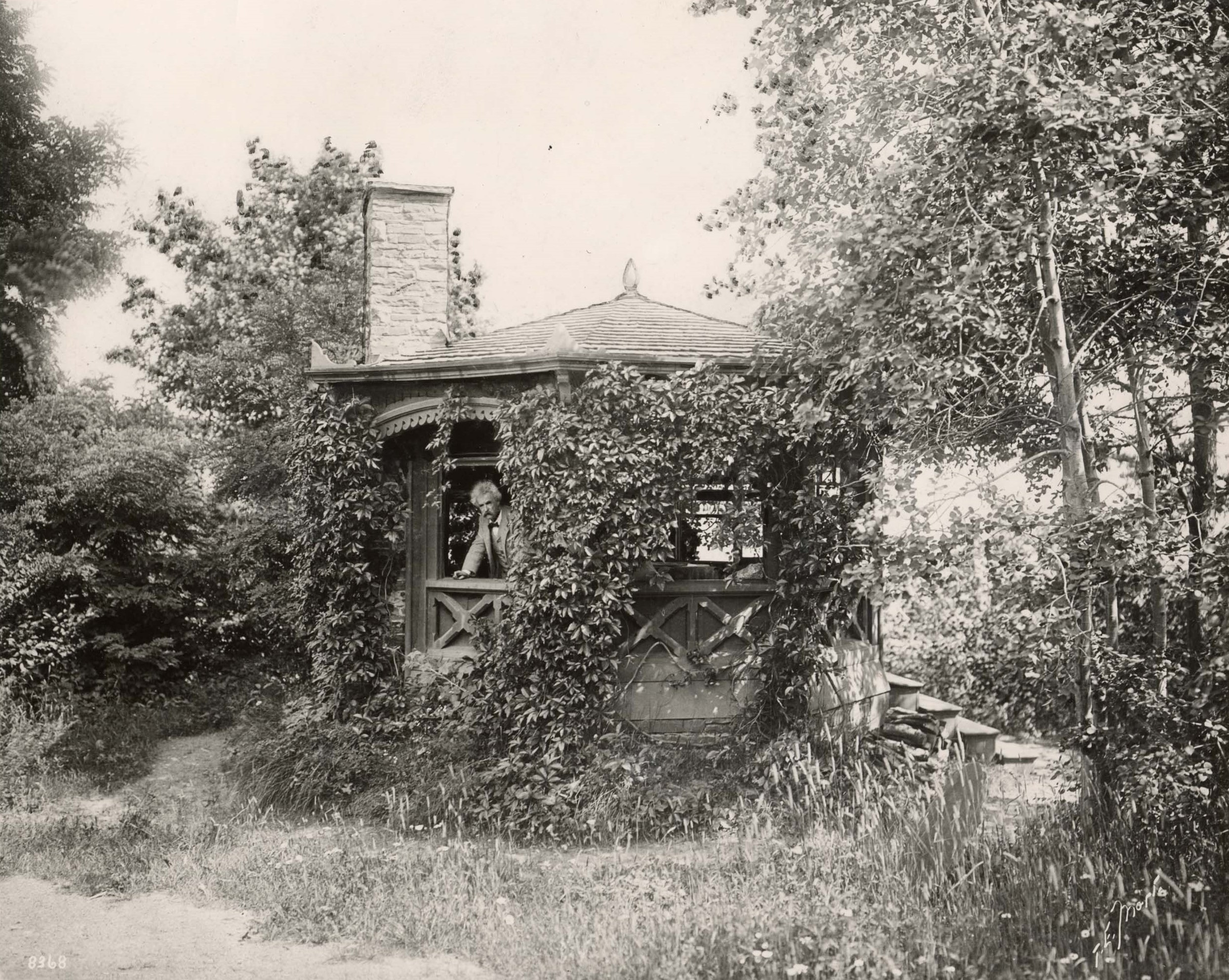Mark Twain in Study Window [1903]